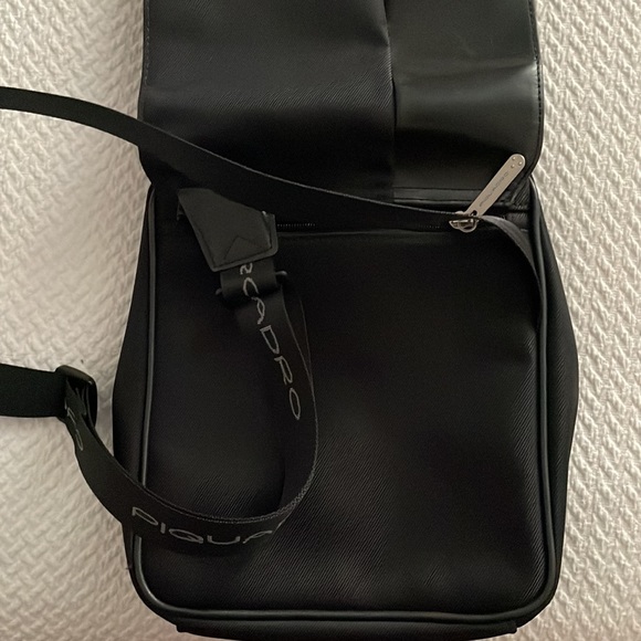 Piquadro crossbody bag - Picture 5 of 5